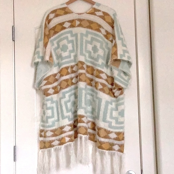 NWT Free People Sweater Cardigan Kimono Wrap Poncho Cozy Diamondback OS - Picture 4 of 9